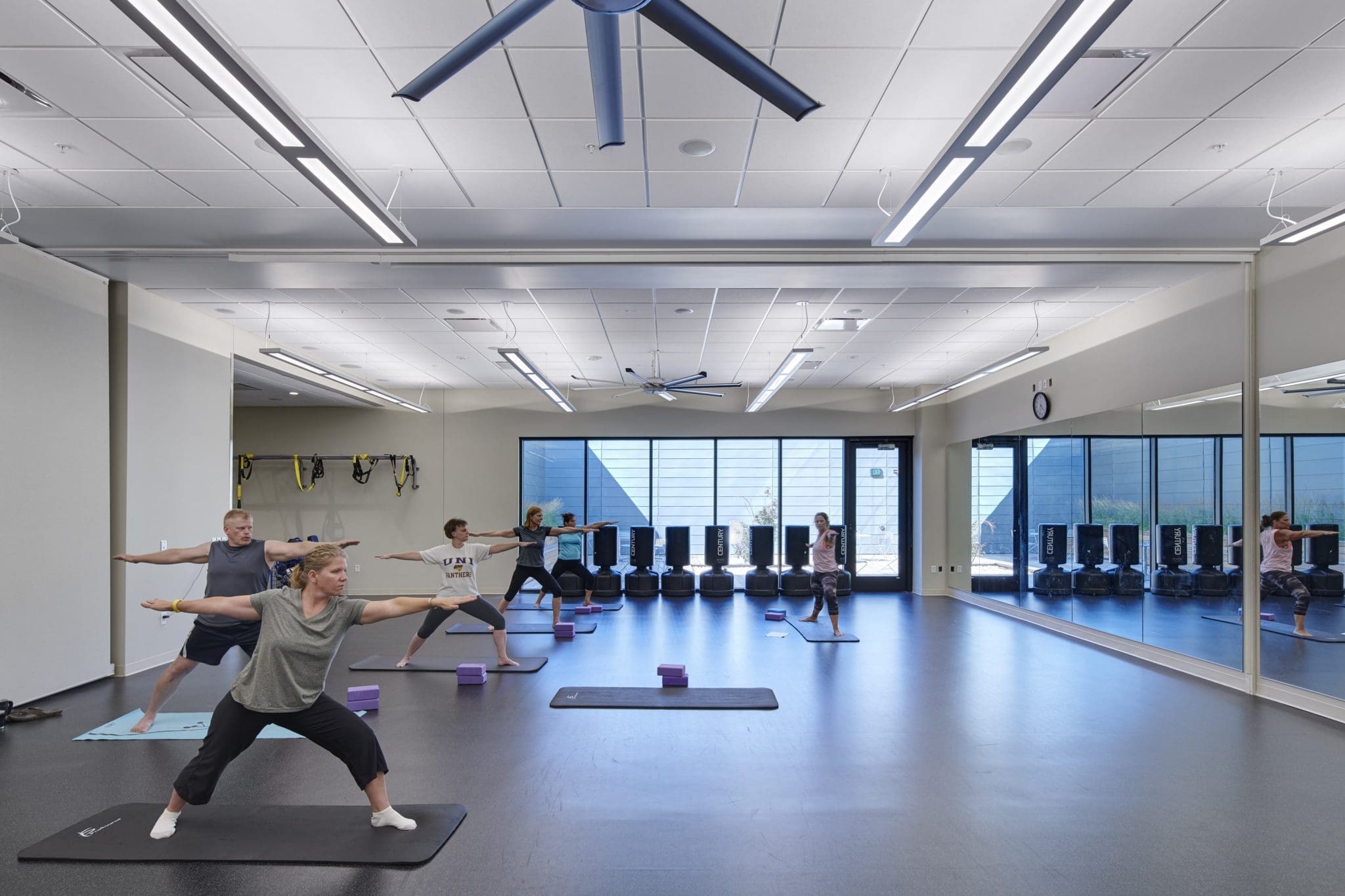 Invision_BCHC_567_180706_Yoga-min